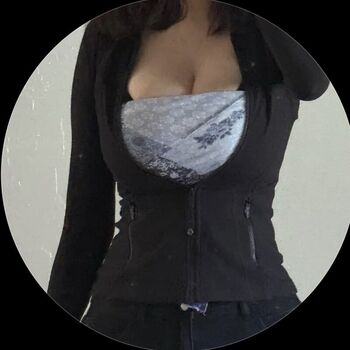 Full leaked Honeymoongirl private onlyfans photo