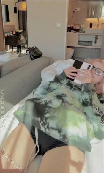 Full leaked Honeypuu  page private onlyfans photo