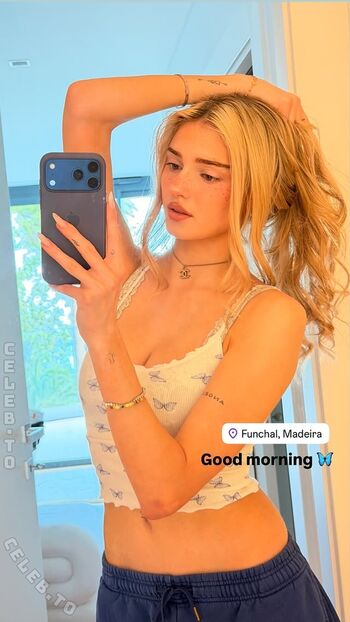 Full leaked Honeypuu page private onlyfans photo