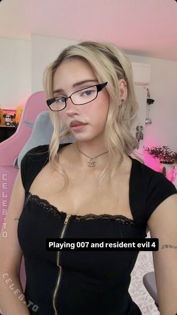 Full leaked Honeypuu page private onlyfans photo
