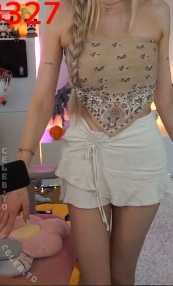 Full leaked Honeypuu page private onlyfans photo