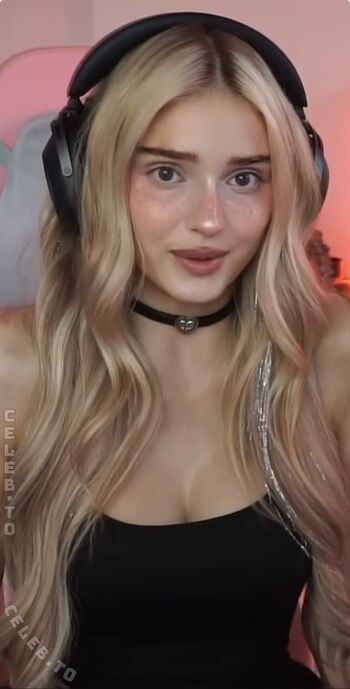 Full leaked Honeypuu page private onlyfans photo