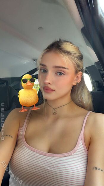Full leaked Honeypuu private onlyfans photo