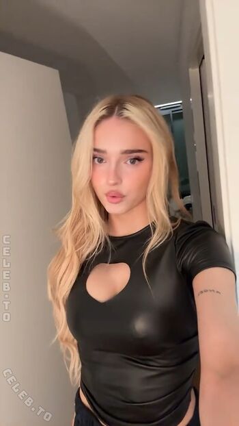 Full leaked Honeypuu page private onlyfans photo