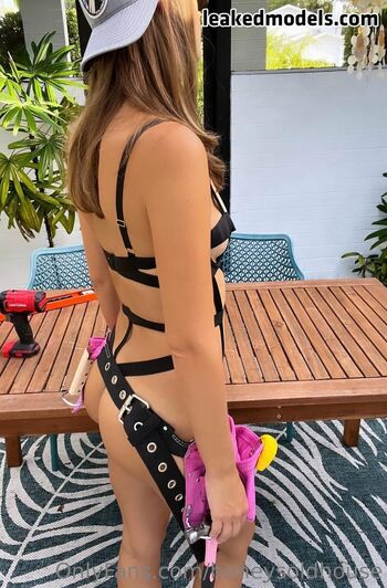 Full leaked Honeysoldhouse private onlyfans photo