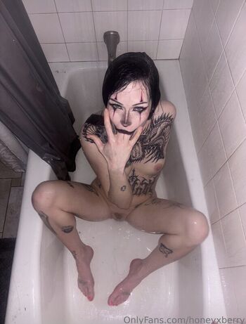 Full leaked Honeyxberry private onlyfans photo