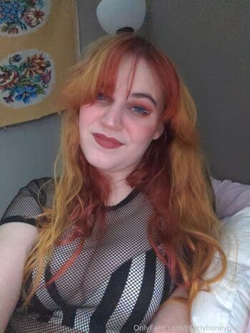 Full leaked Honeyyy private onlyfans photo