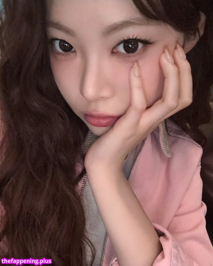 Hong Eunchae 홍은채 | LESSERAFIM