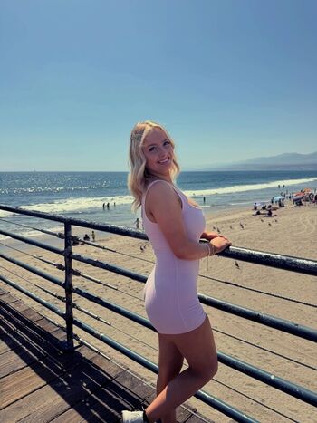 Full leaked Hopeemarie private onlyfans photo