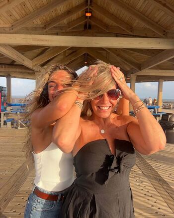 Full leaked Hopie schlenker page private onlyfans photo