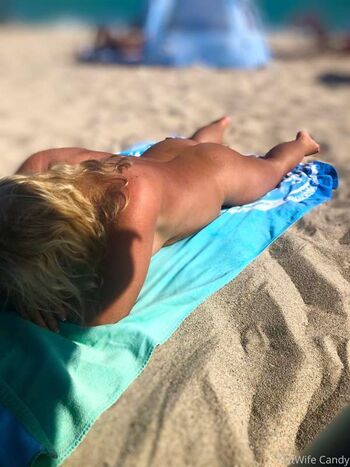 Full leaked Hot wife candy private onlyfans photo