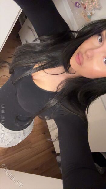 Full leaked Hotemii private onlyfans photo