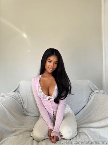 hotgirlsunny
