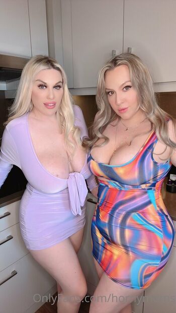 Full leaked Hotmomlove private onlyfans photo