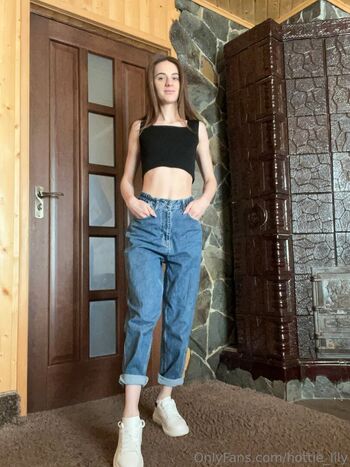 Hottie_lily