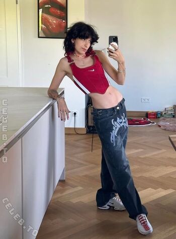 Full leaked Howshirli private onlyfans photo