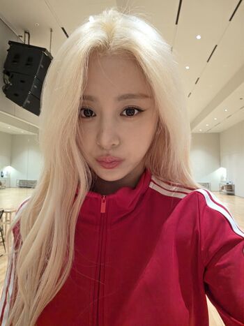 Huh Yunjin 허윤진