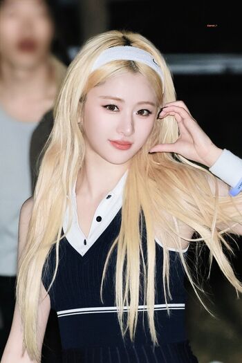 Huh Yunjin 허윤진