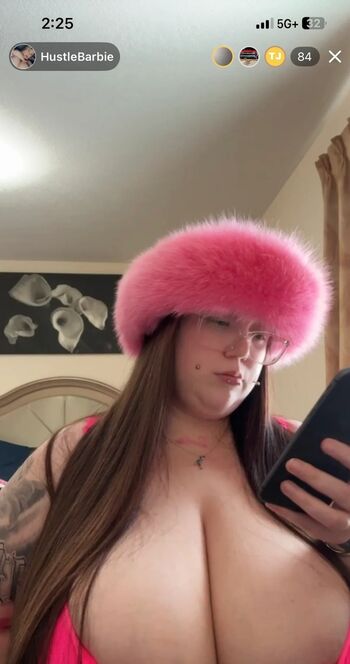 Full leaked Hustlebarbie private onlyfans photo