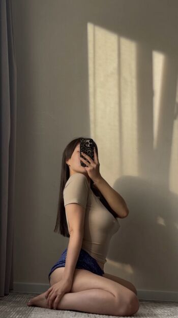 Full leaked Hyo private onlyfans photo