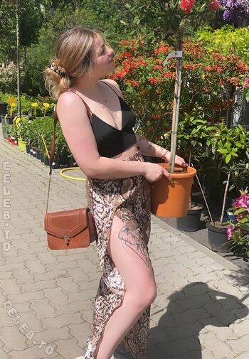 Full leaked Iam a m i r a private onlyfans photo