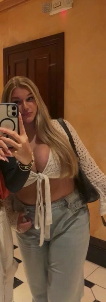 Full leaked Iamavab private onlyfans photo