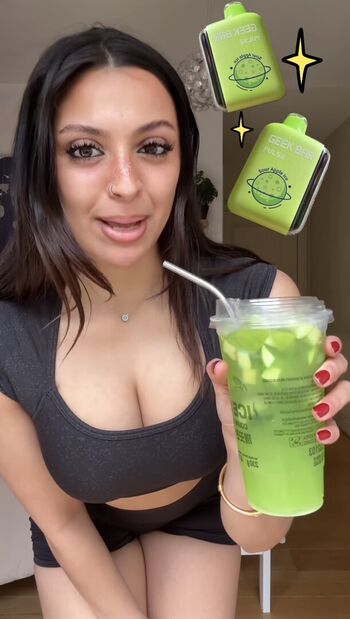 Full leaked Iconicakes private onlyfans photo