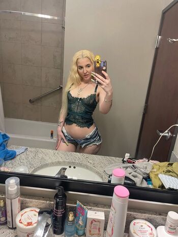 Full leaked Idontfwyoooo private onlyfans photo