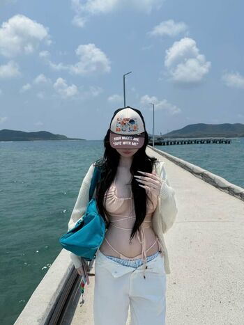 idontwannabeyouanymore