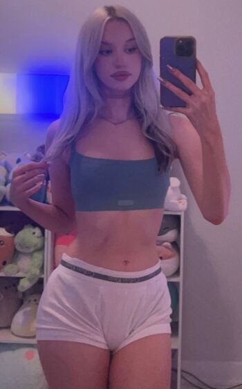 Full leaked Ihyveronika private onlyfans photo