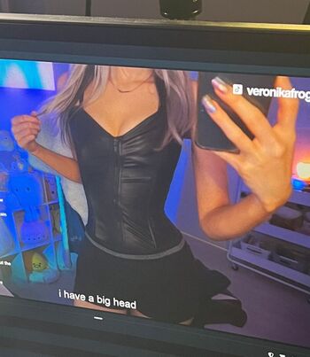 Full leaked Ihyveronika private onlyfans photo