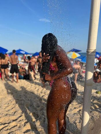 Full leaked Iiancaalmeida private onlyfans photo