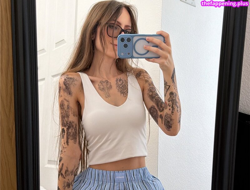 https: / iiiZwerg Nude OnlyFans Photo #118