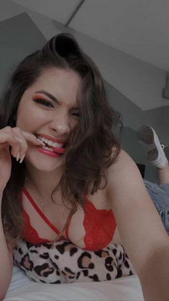 ilauravelasquez_