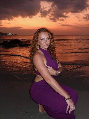 Full leaked Ilonaaln private onlyfans photo