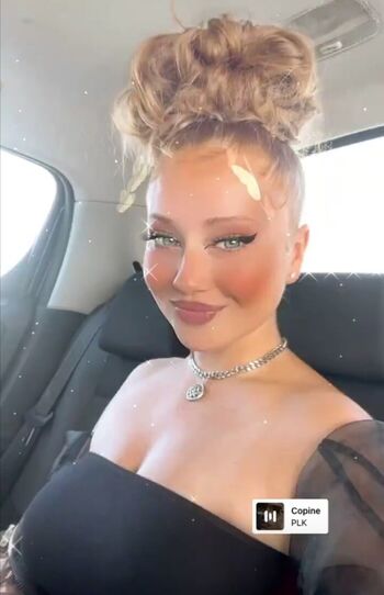 Full leaked Ilonaaln private onlyfans photo