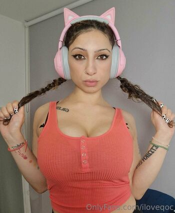 Full leaked Iloveqoc private onlyfans photo