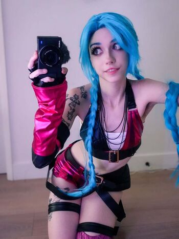 Full leaked Iluvmeww page private onlyfans photo