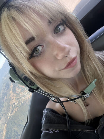 Full leaked Iluvmeww private onlyfans photo