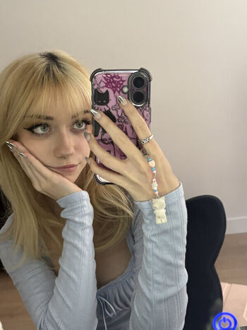 Full leaked Iluvmeww page private onlyfans photo