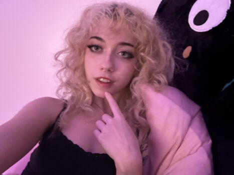 Full leaked Iluvmeww page private onlyfans photo