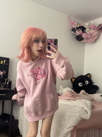 Full leaked Iluvmeww page private onlyfans photo