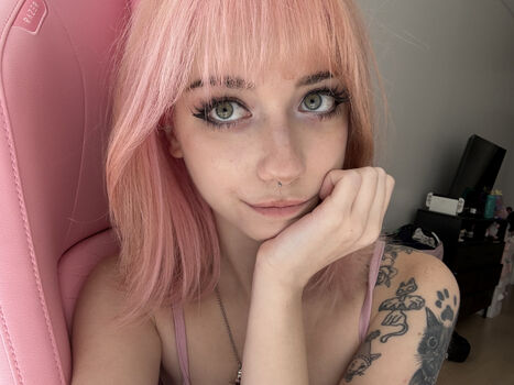 Full leaked Iluvmeww page private onlyfans photo