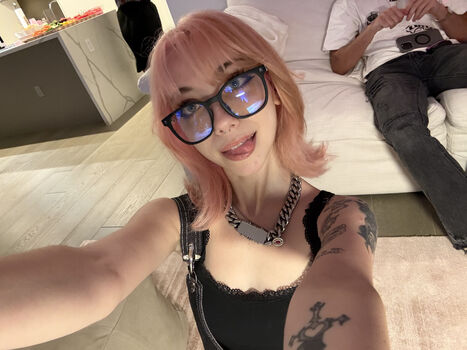 Full leaked Iluvmeww page private onlyfans photo