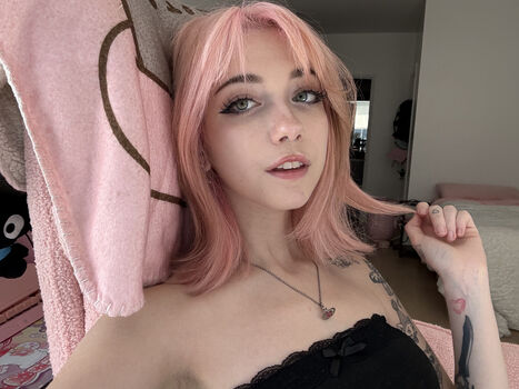Full leaked Iluvmeww page private onlyfans photo