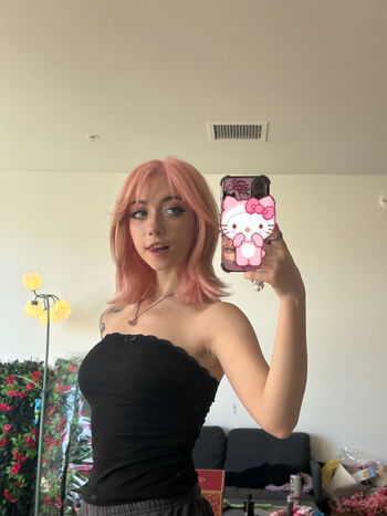 Full leaked Iluvmeww page private onlyfans photo