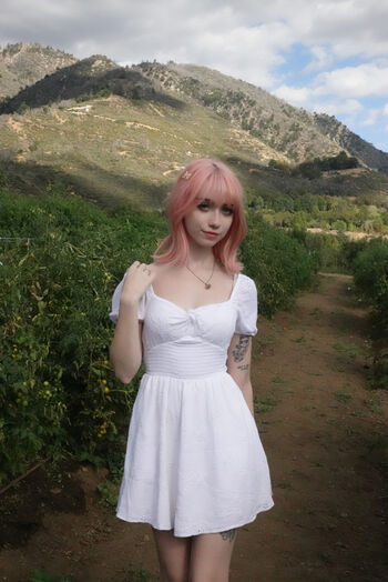 Full leaked Iluvmeww private onlyfans photo
