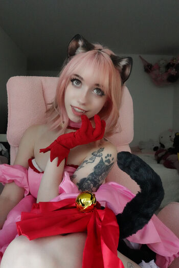 Full leaked Iluvmeww private onlyfans photo