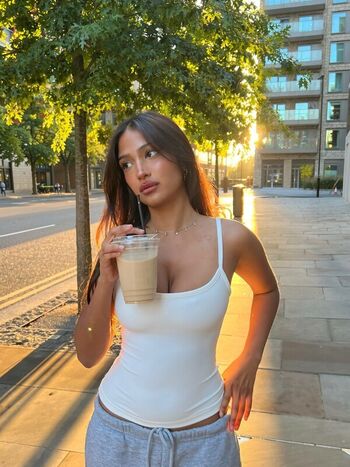 Full leaked Imanimalikaa private onlyfans photo
