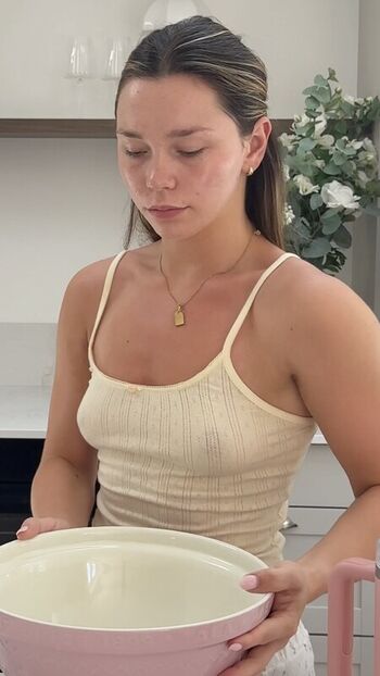 Imogen Cribb